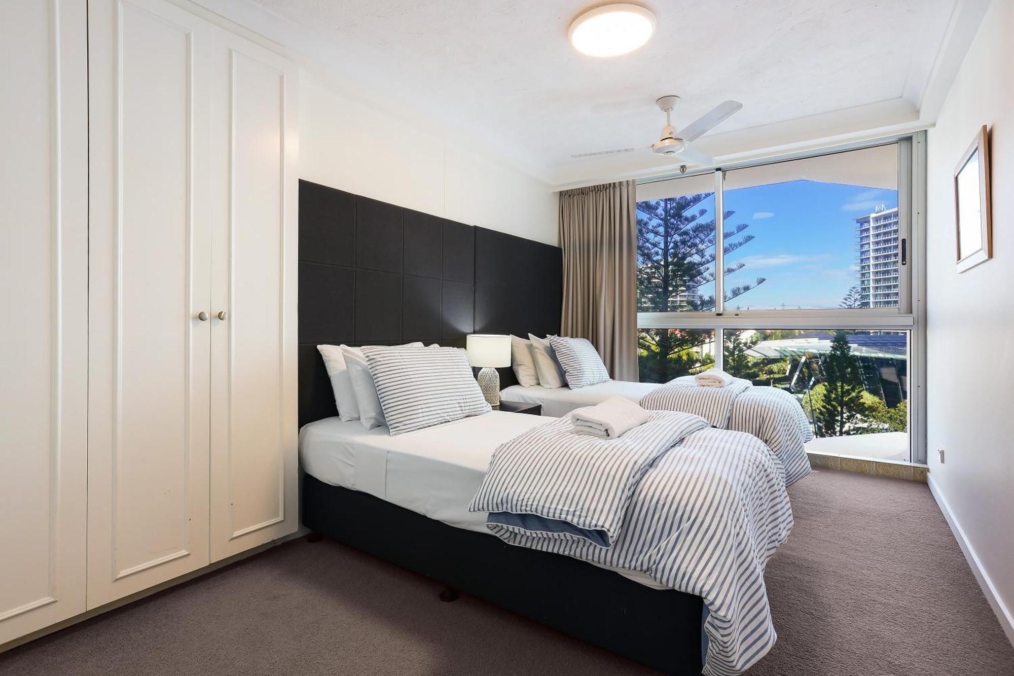 Peninsula Apartments Managed By Gchs Gold Coast Esterno foto