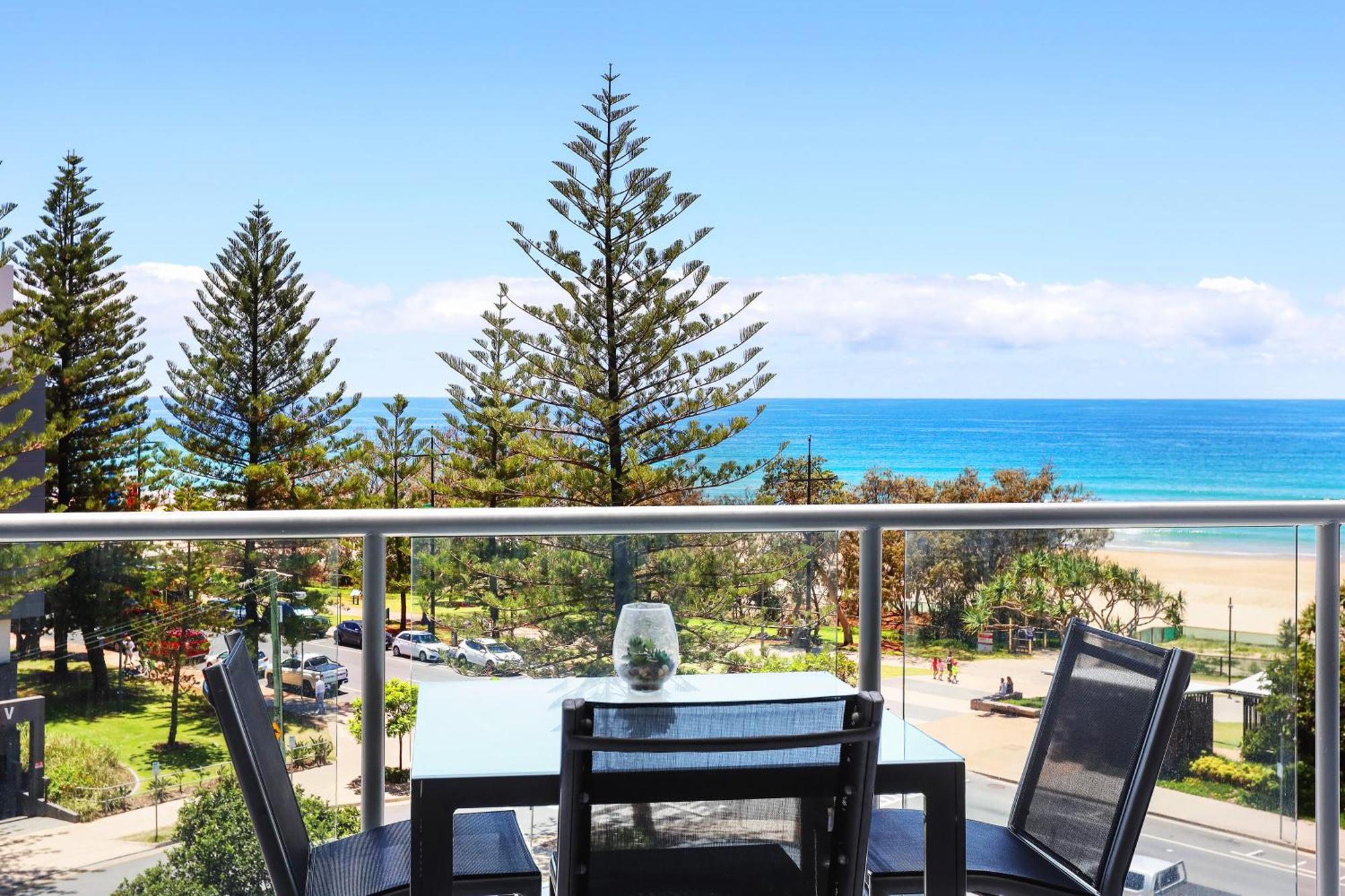 Peninsula Apartments Managed By Gchs Gold Coast Esterno foto